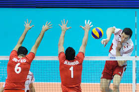 دیدار والیبال تیم‌های ملی ایران و لهستان